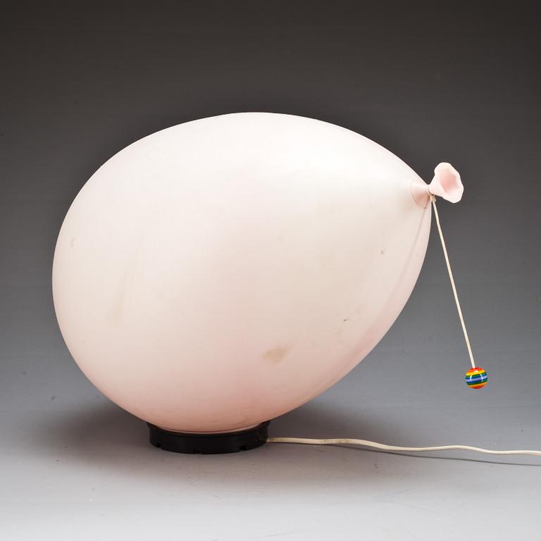 VÄGG/BORDSLAMPA, Yves Christin, Bilumen.