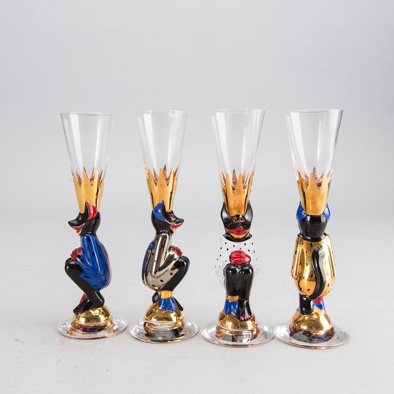 GUNNAR CYRÉN, a set of 7 snaps glass for the Nobel service.
