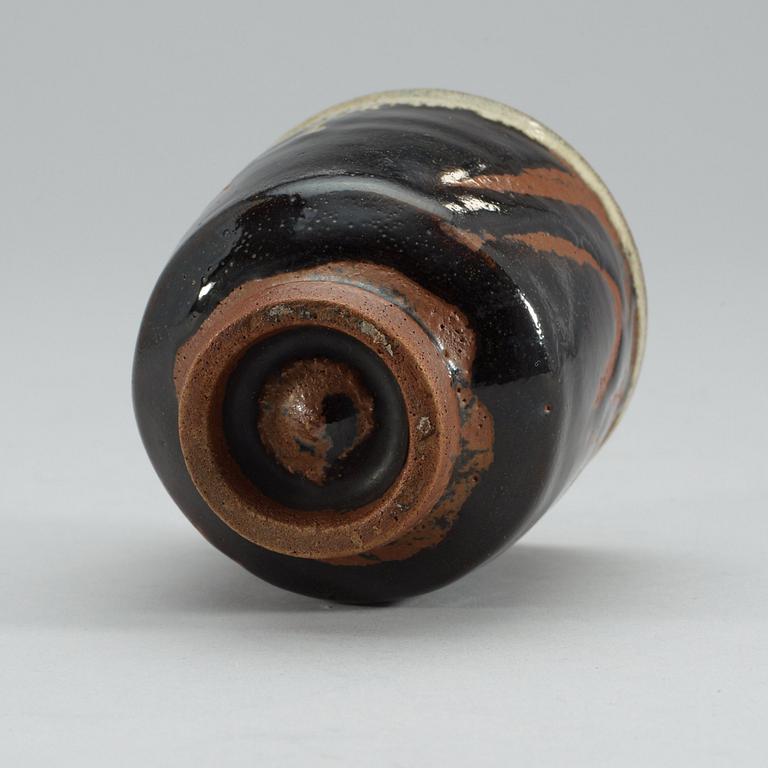 A Japanese stoneware cup, attributed to Shoji Hamada, 1950's.