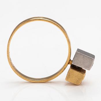 Björn Weckström, Ring "Guldtorn", 18K guld, diamant ca 0.09 ct. Lapponia 1970.