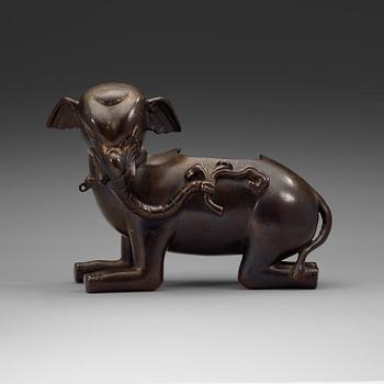 A bronze elephant censer, Qing dynasty (1644-1912).