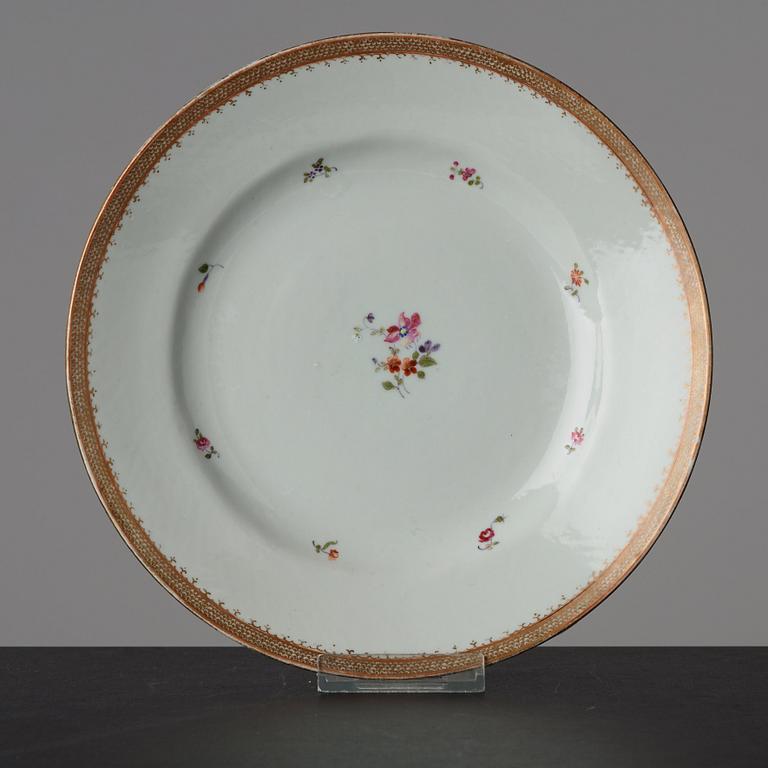 A set of 18 famille rose plates, Qing dynasty, Qianlong (1736-95).