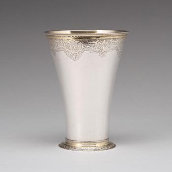Gustaf Stafhell d ä, bägare, silver, Stockholm 1742.