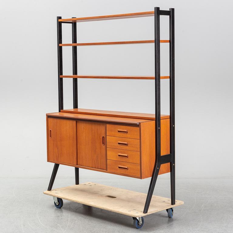 A 1960s/1970s shelf.