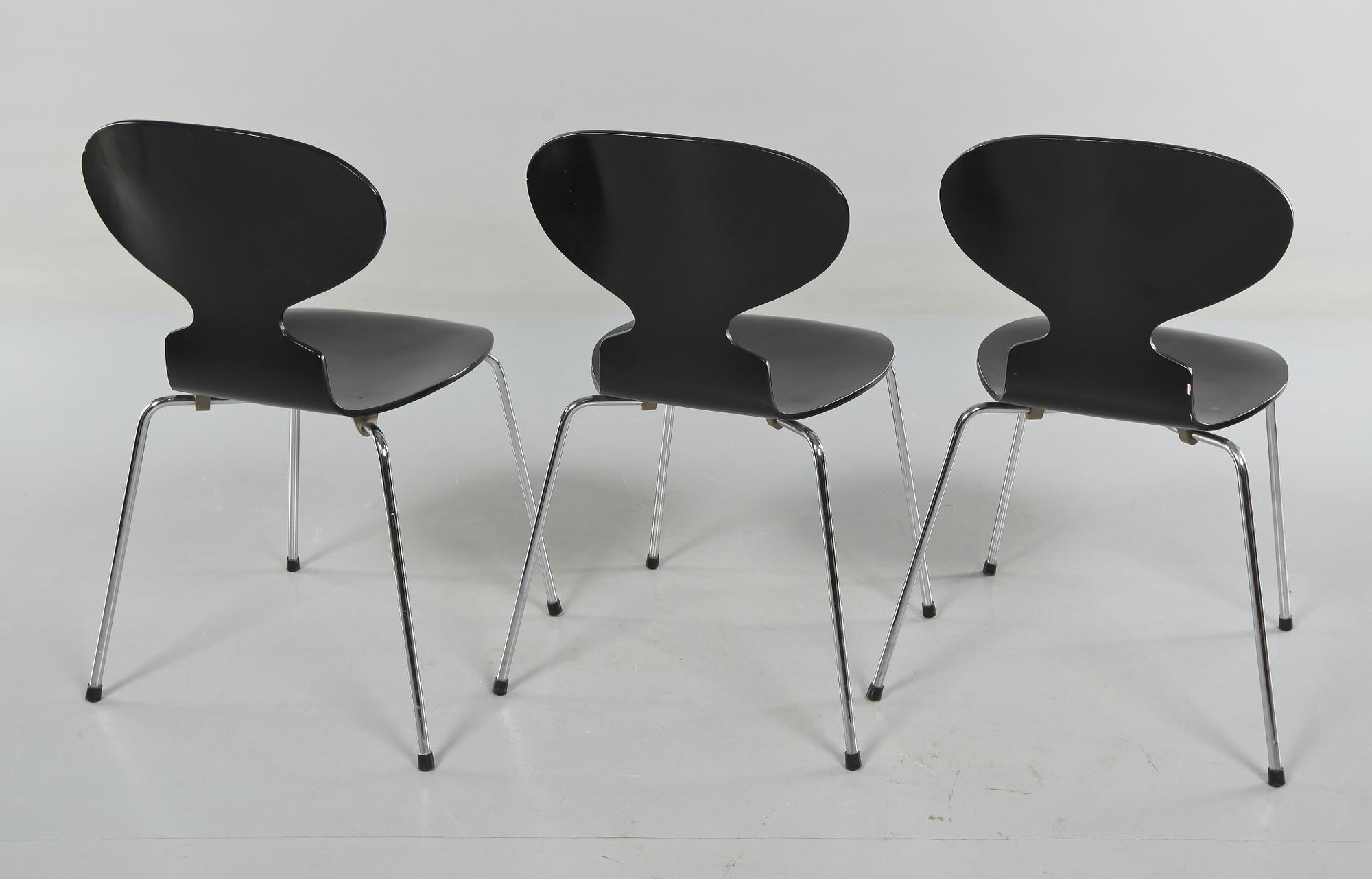 STOLAR, 3 st, "Myran", Arne Jacobsen för Fritz Hansen, 1994.