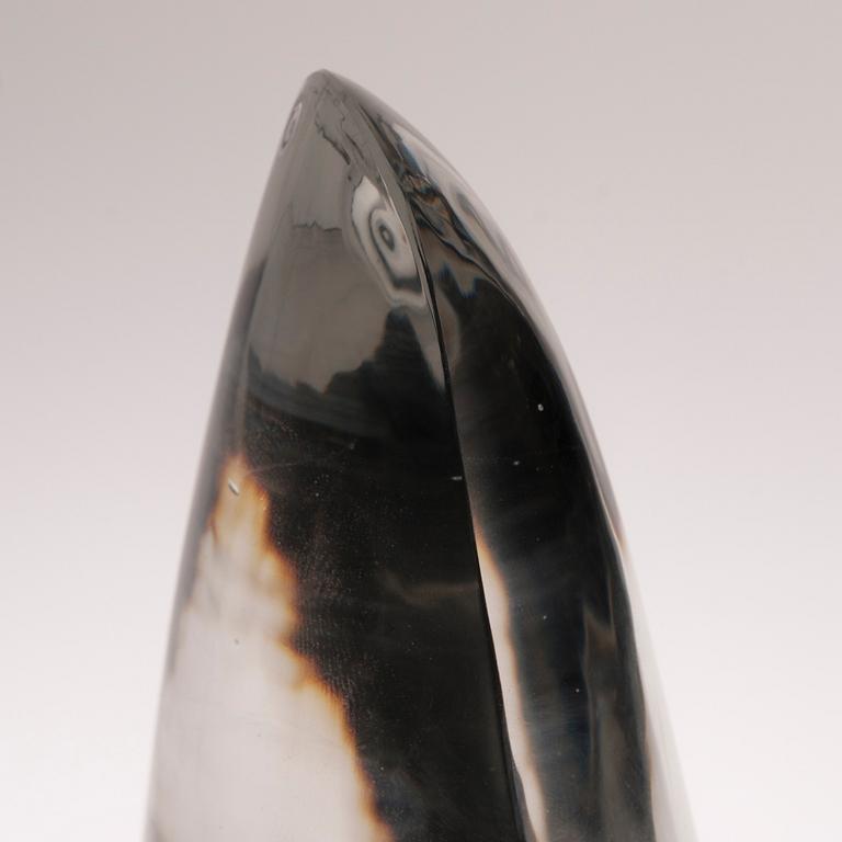 Timo Sarpaneva, TIMO SARPANEVA, A GLASS SCULPTURE.