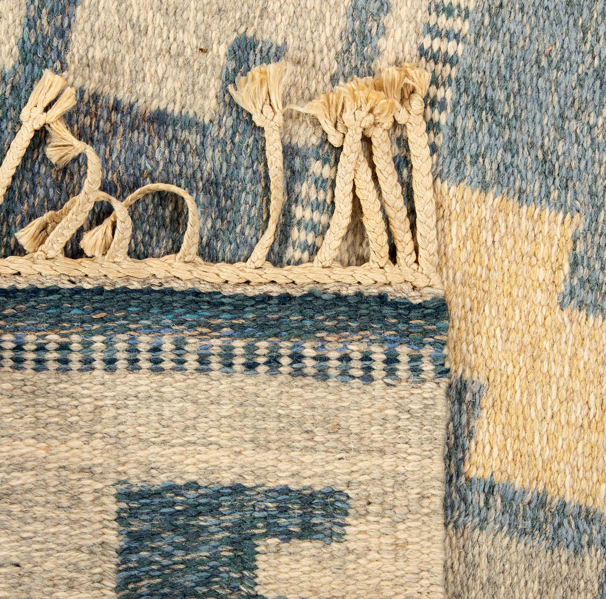 Matta rölakan signerad Carl Dangel ca 226 x 153 cm.