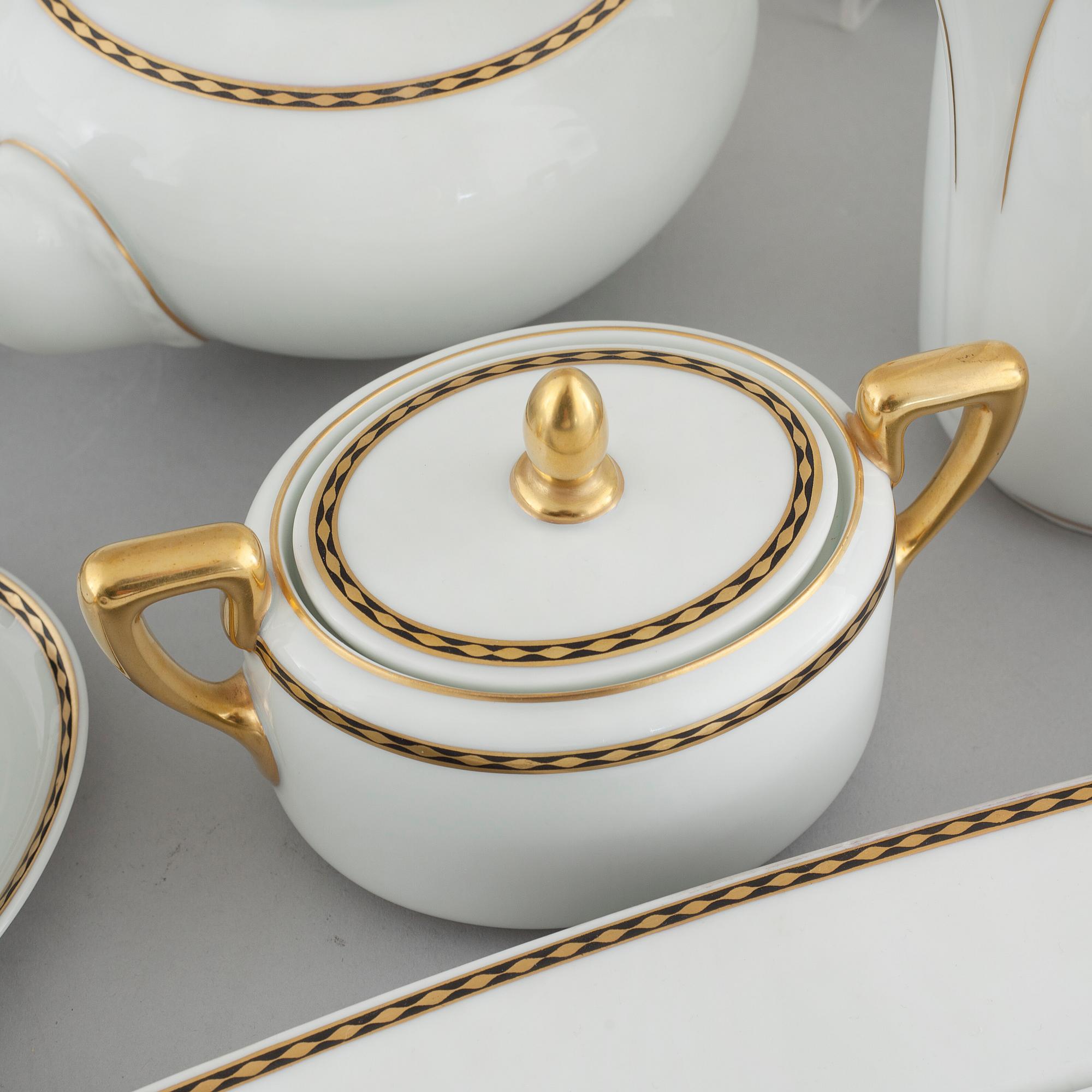 162 pieces of porcelain tableware from mostly Rosenthal, 20th century.