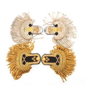 Epaulettes, 3 pairs from the first half of the 20th century.