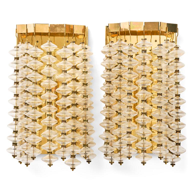 Hans-Agne Jakobsson, a pair of "Estrella" wall lights model "V 258", Hans-Agne Jakobsson AB, Markaryd, 1960s-70s.