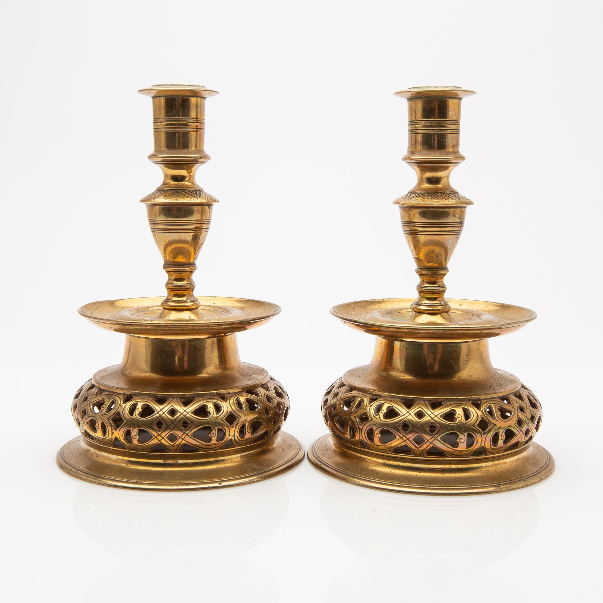 Candelsticks, a pair, brass, Baroque style, 18th/19th century.