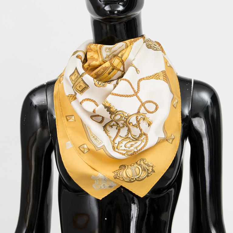 Hermès silk scarf "Les Clèfs'.