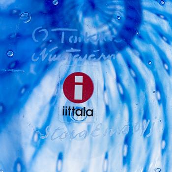 Oiva Toikka, a glass bird, signed O. Toikka Nuutajärvi Stora Enso oyj. Iittala 2008.