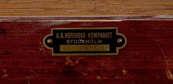 SKRIVBORD, senjugend, AB Nordiska kompaniet, 1910-tal.