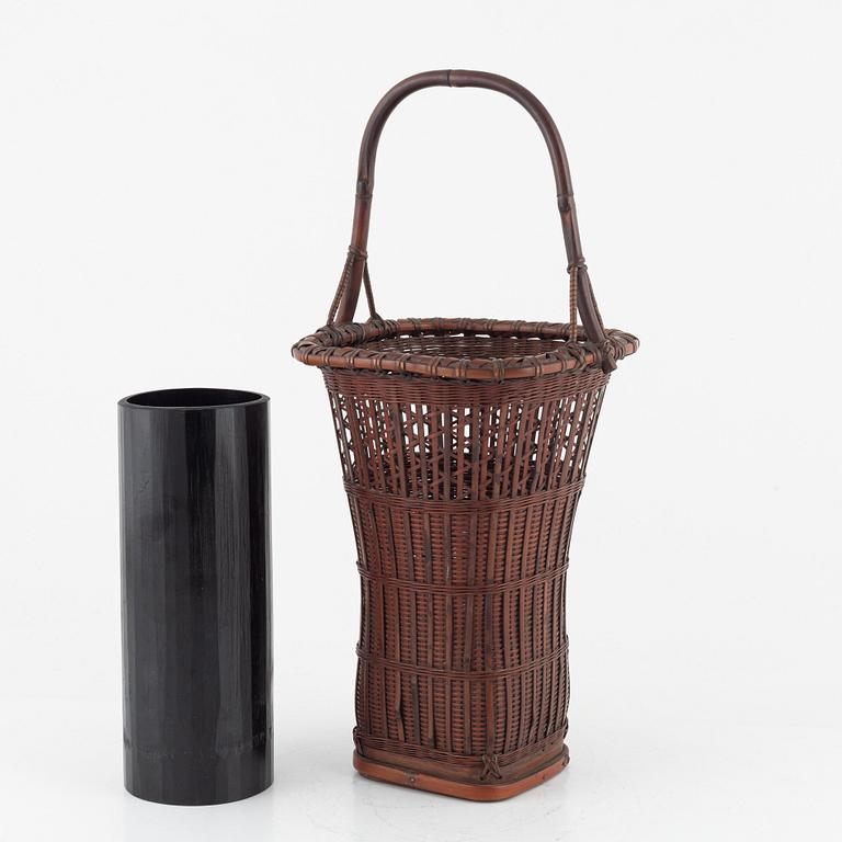 A basket, Japan, Meiji, around 1900, signed Kom Tiku Sai.