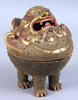 RÖKELSEKAR, porslin, Japan, Satsuma, 1900-tal.