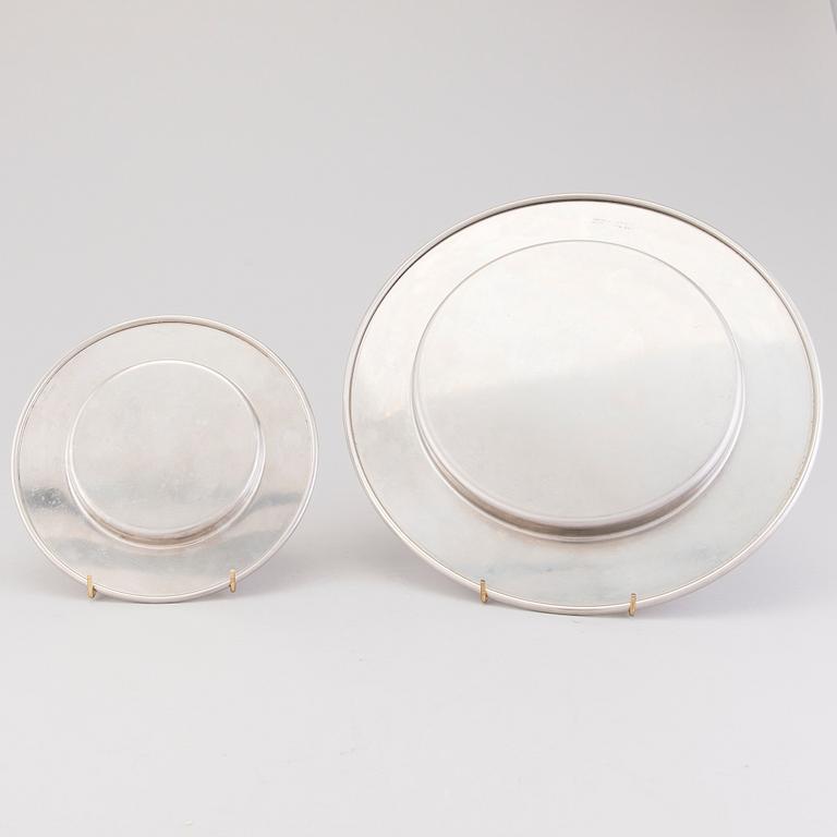 TIMO SARPANEVA, Set of stainless steel objects by Opa, Finland, late 20th Century.