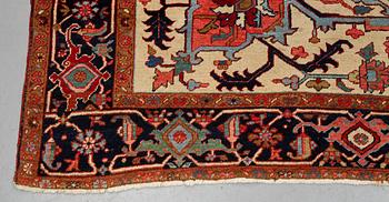 A carpet, semi- antique/old Heriz/Gorovan, ca 352 x 277 cm.