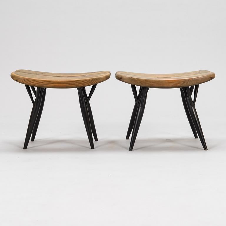 Ilmari Tapiovaara, pallar, ett par, "Pirkka" Laukaan Puu 1900-talets mitt.