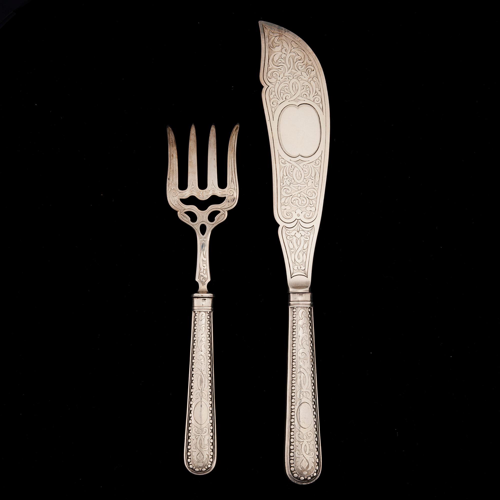 SERVERINGSBESTICK, silver, England, Sheffield 1858. Vikt 207 g.