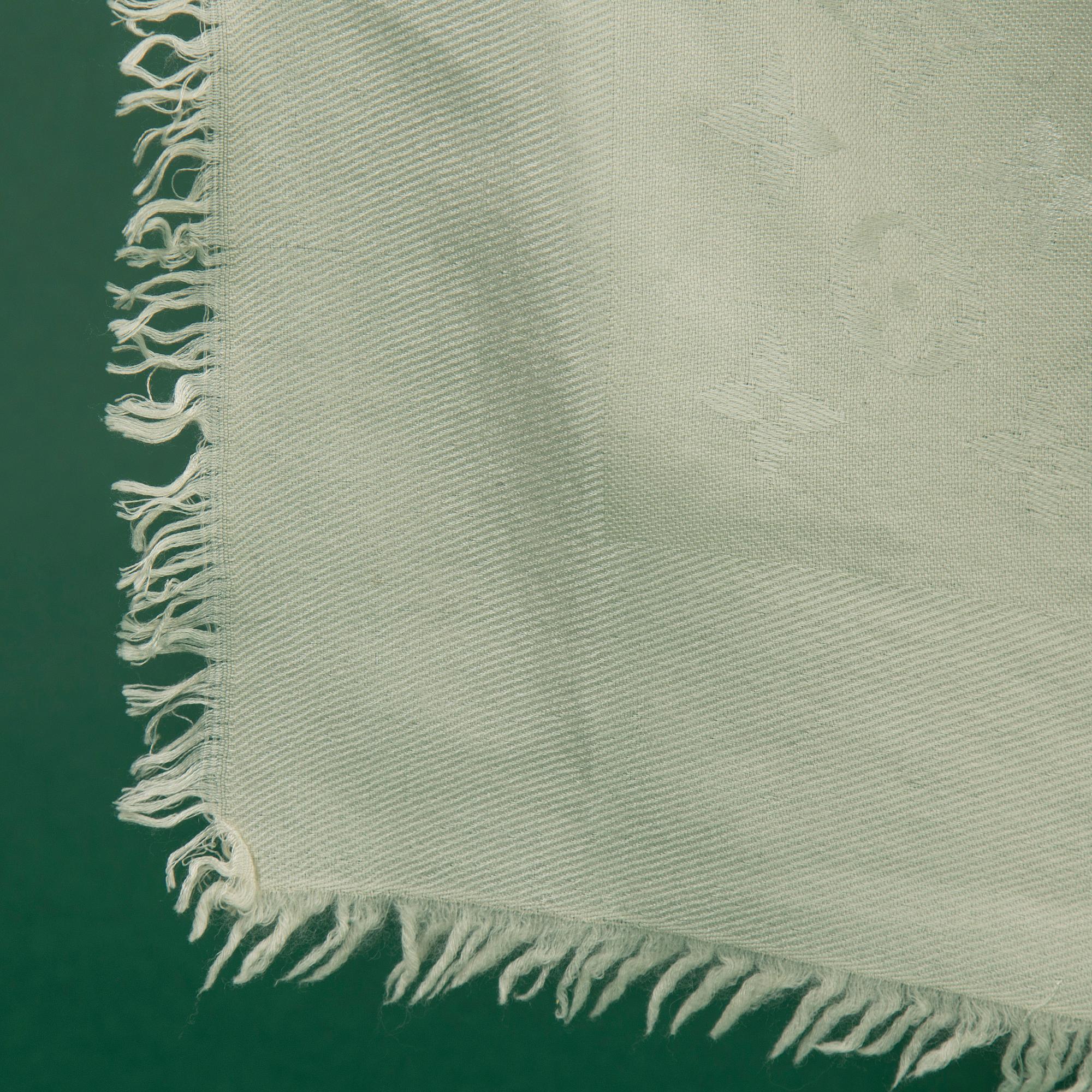 SJAL, Louis Vuitton.