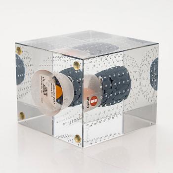 Oiva Toikka, vuosikuutio, signeerattu Oiva Toikka, 123/2000. Nuutajärvi 2013.