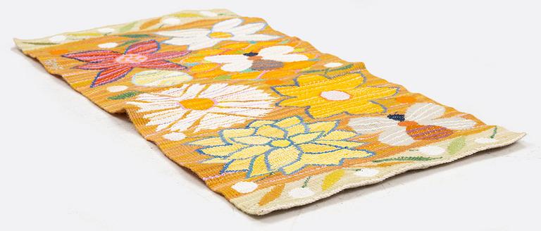 Ann-Mari Forsberg, a textile 'Bilöpare', a tapestry variant, c. 31 x 56 cm, signed AMF.