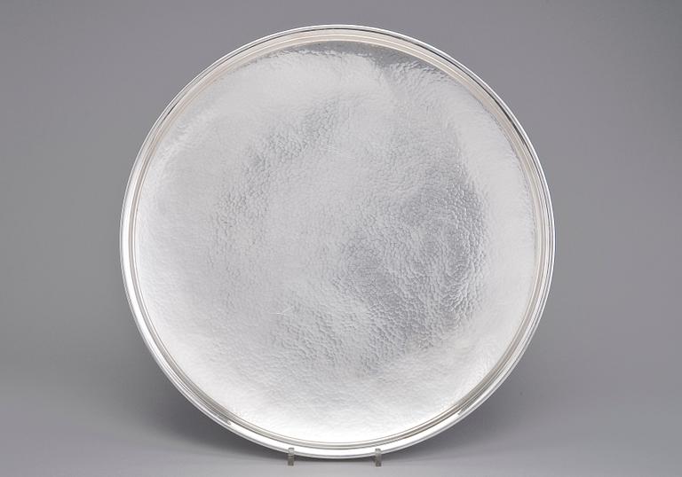 Tapio Wirkkala, A SILVER TRAY.