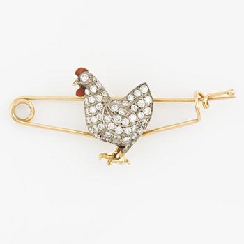 Brooch in the shape of a hen, 14K gold and enamel with round brilliant-cut diamonds.