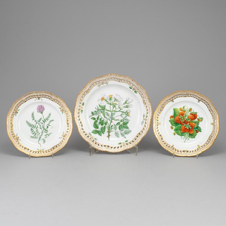Three Royal Copenhagen, 'Flora Danica' dishes, Denmark, 20th Century.