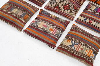 Cushions 8 pcs kelim. 67 x 48 and 48 x 48 cm.