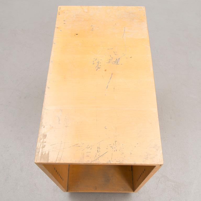 A mid 20th century 'B96' drawer unit for Artek, Finland.