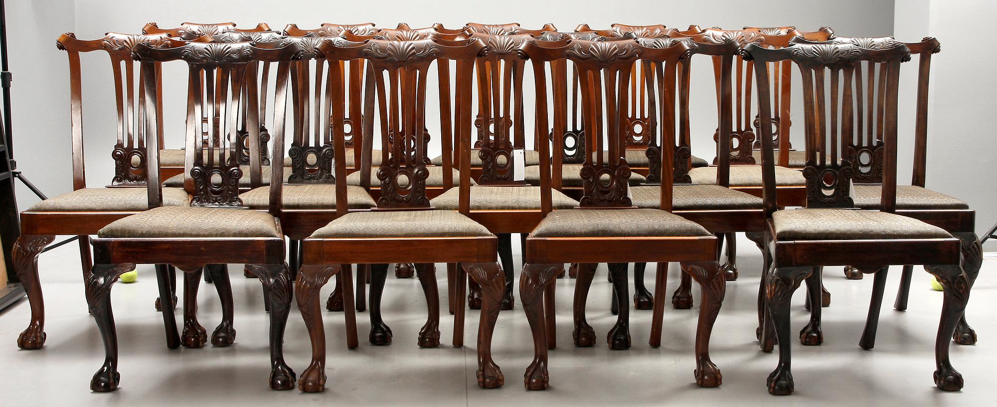 MATSALSGRUPP, 22 delar, Chippendalestil, 1800-1900-tal.