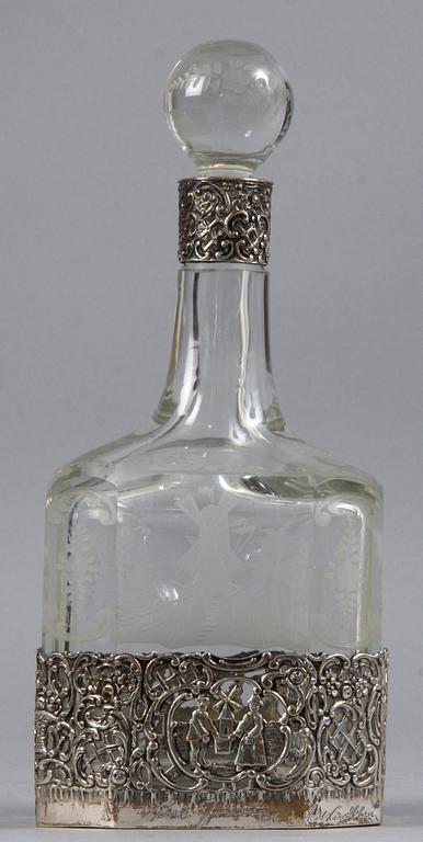 KARAFF, glas med silverfattning, importstämpel. 1900-talets första del.