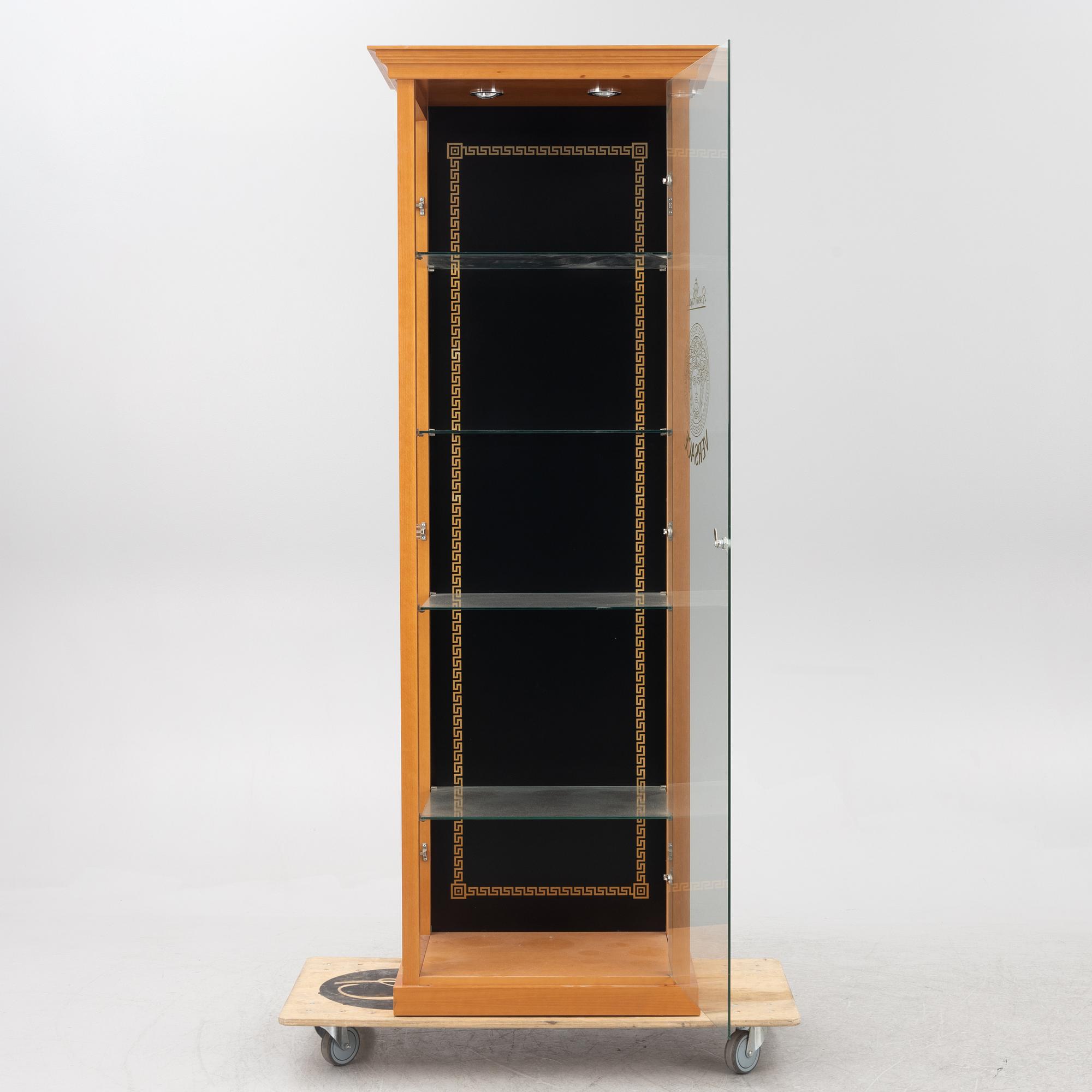 Vitrinskåp, Rosenthal & Versace, samtida.