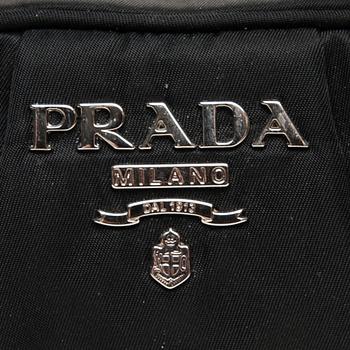 VÄSKA, Prada.