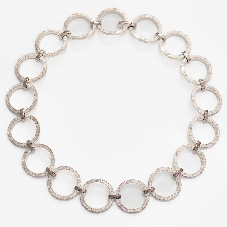 Zoltan Popovits, kaulaketju, hopea, Lapponia 2009.