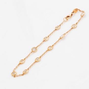 Brilliant-cut diamond bracelet.