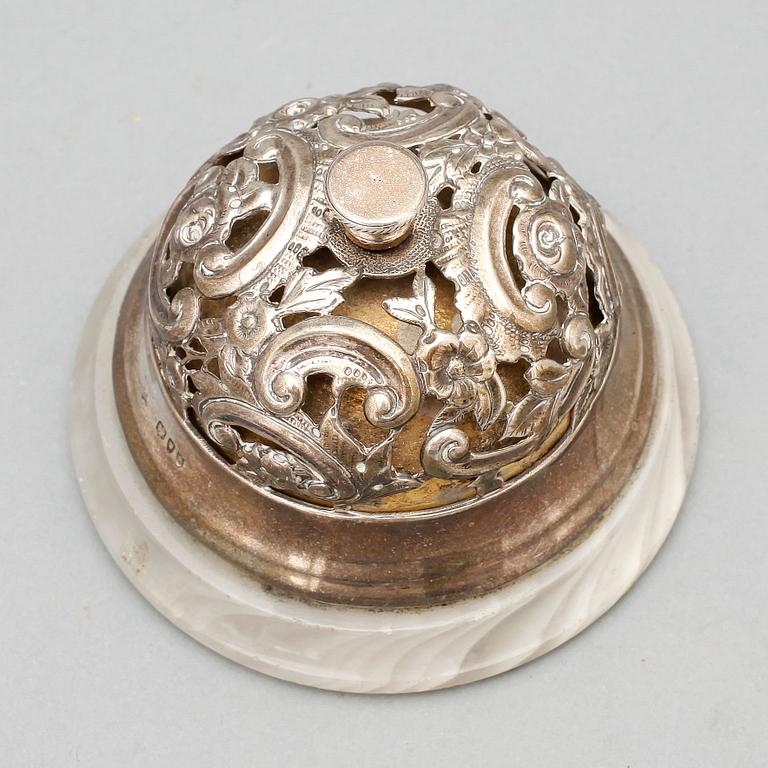 RINGKLOCKA, silver, nyrokoko, London, 1893.