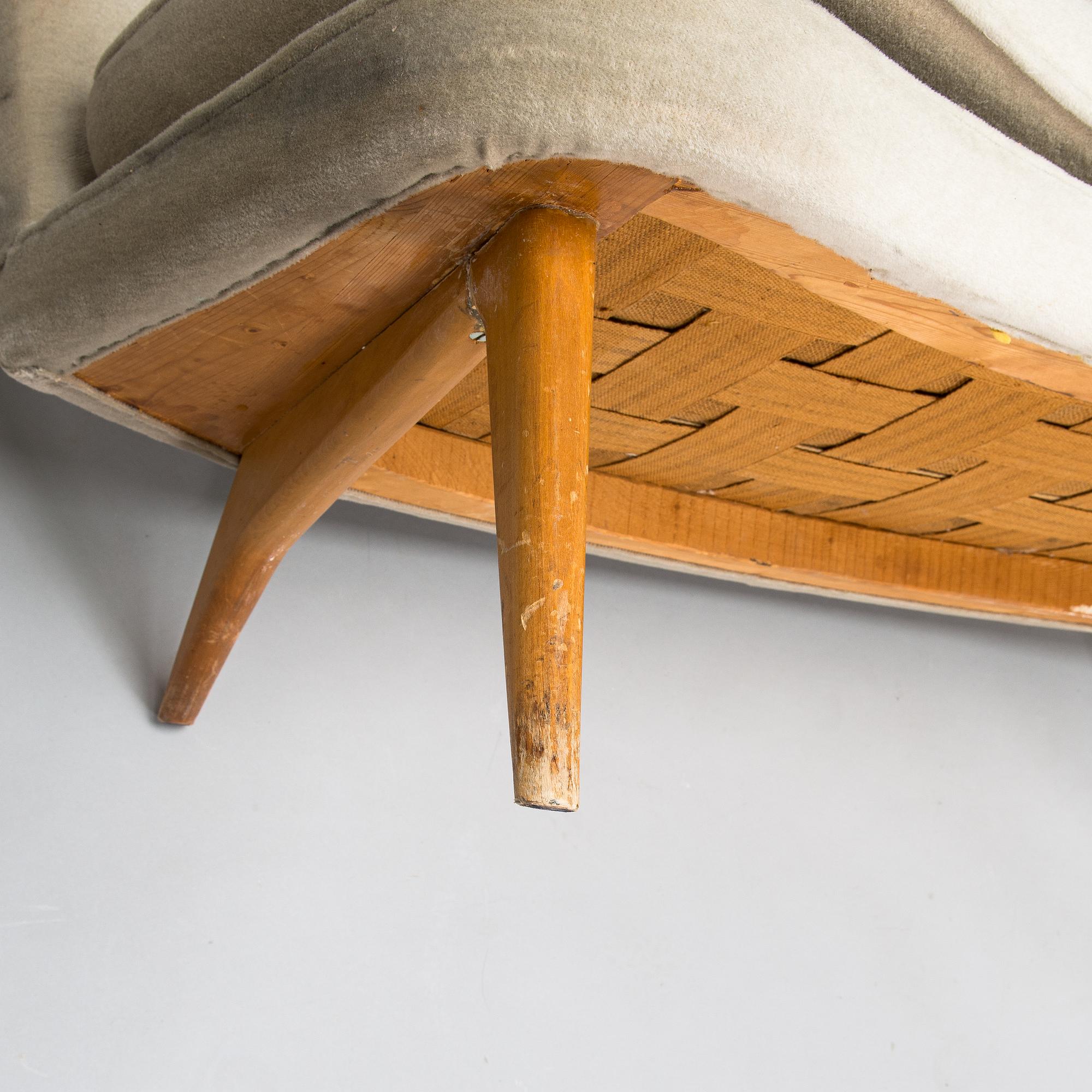 Carl Gustaf Hiort af Ornäs, a 1950s 'Kim' sofa for Puunveisto Oy.