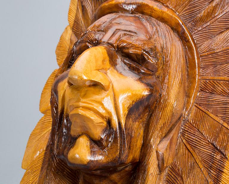 VÄGGSKULPTUR, trä, 1900-talets andra hälft.