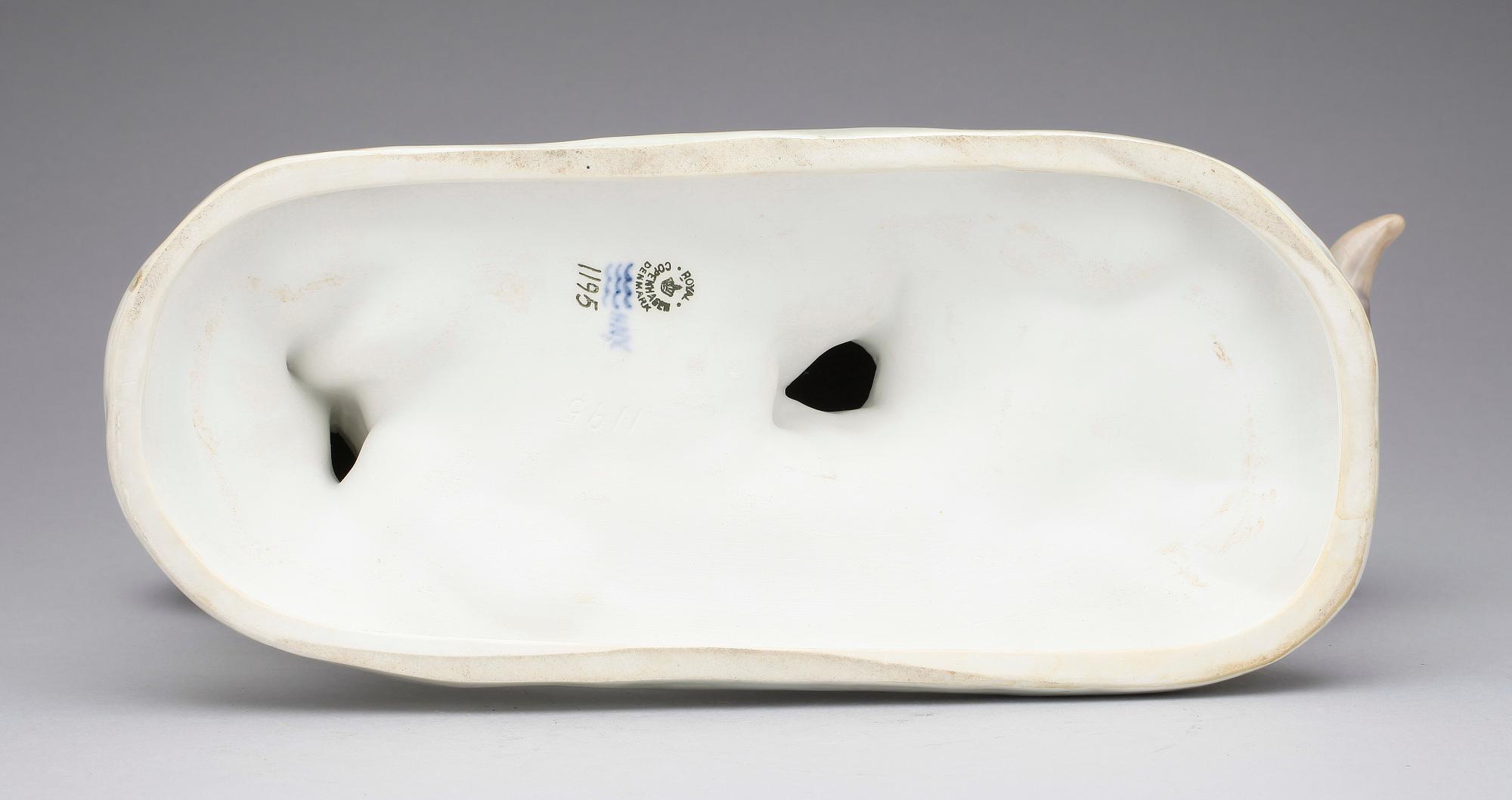 FIGURIN, porslin, Knud Kyhn för Royal Copenhagen 1950.