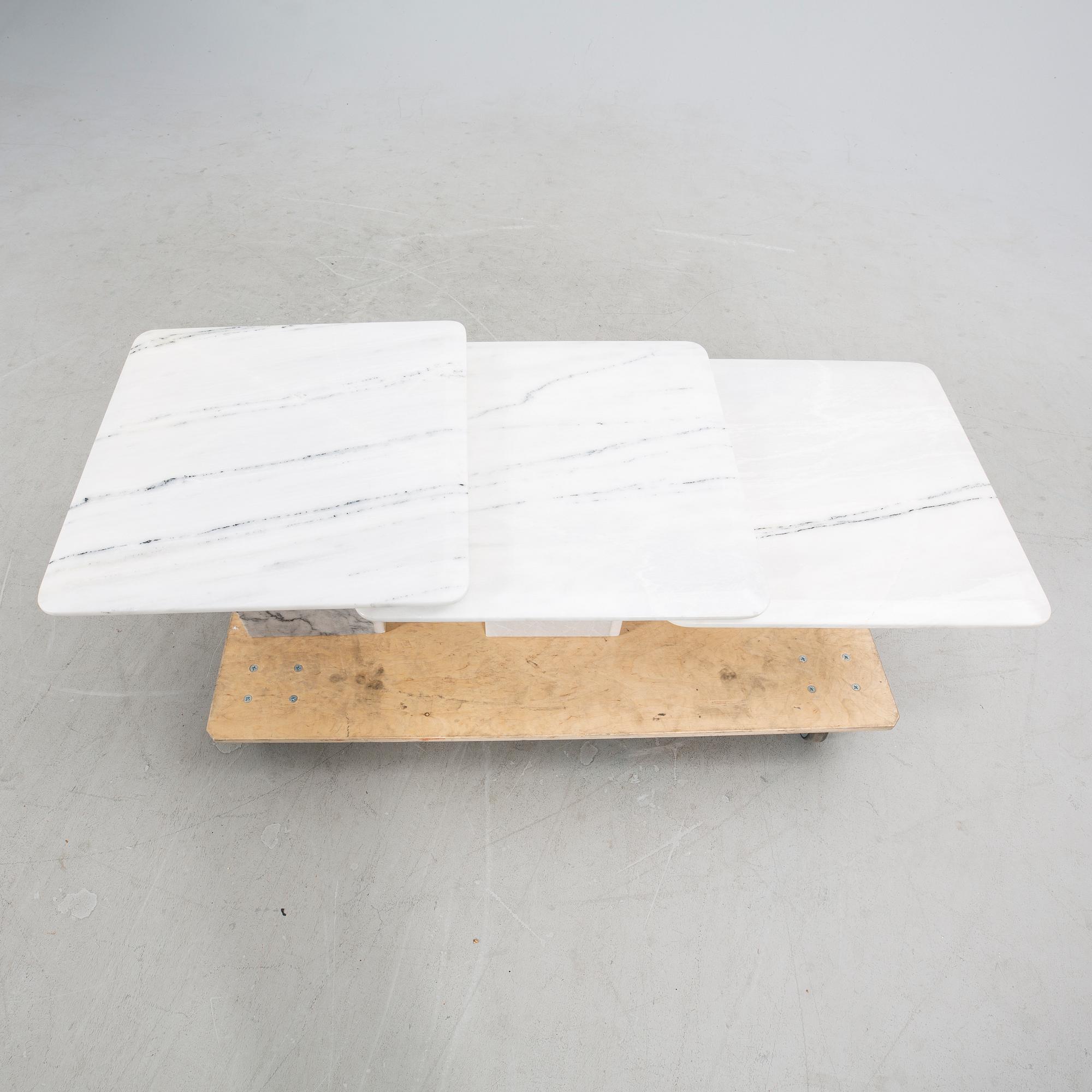 Satsbord/soffbord sent 1900-tal.