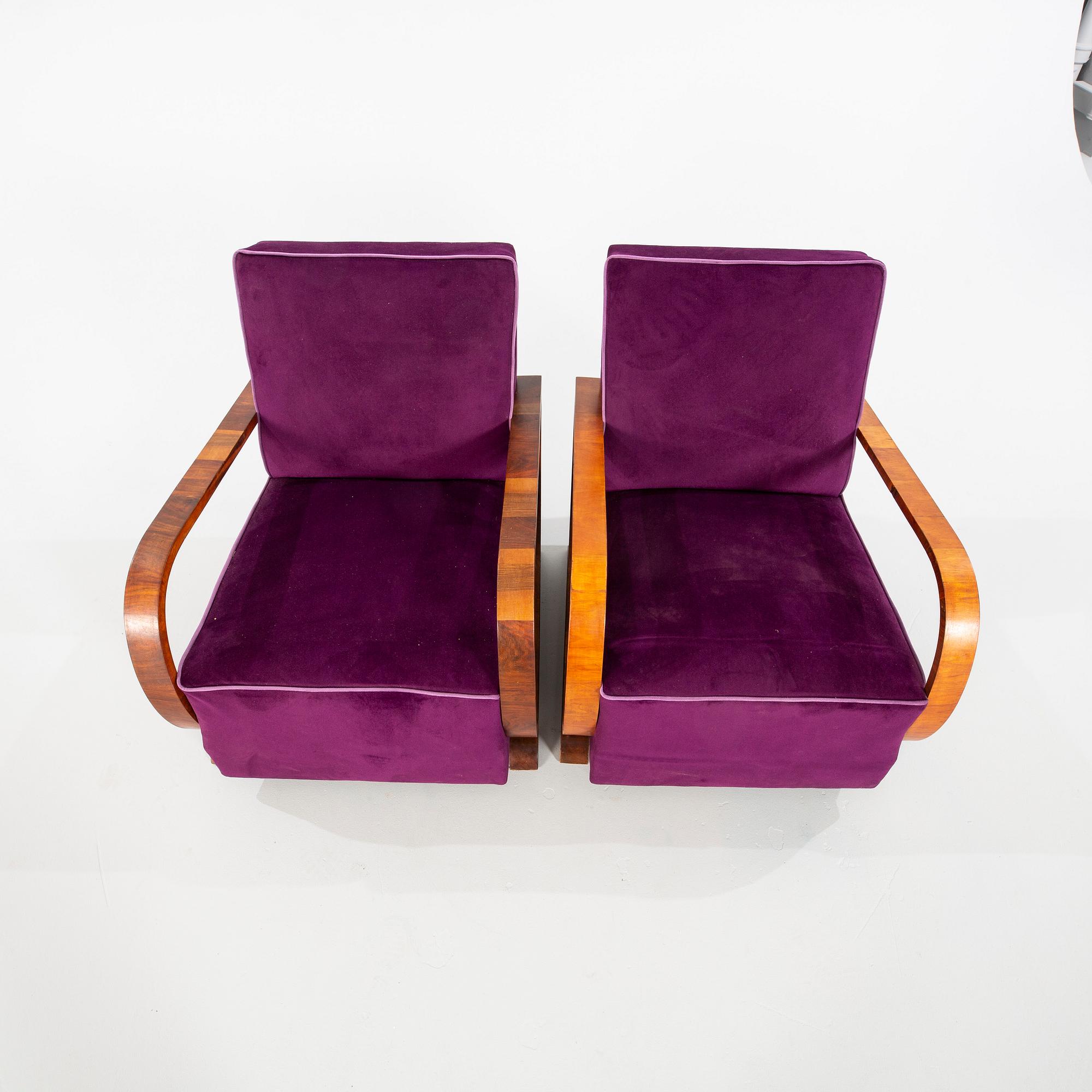 A pair of Art Deco easy chairs from the first half of the 20th century.
