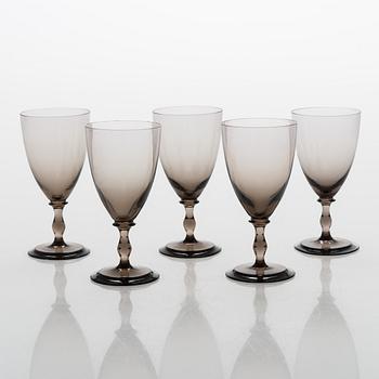 Tyra Lundgren, a set of 33 glasses, Riihimäen Lasi, first half of the 20th century.