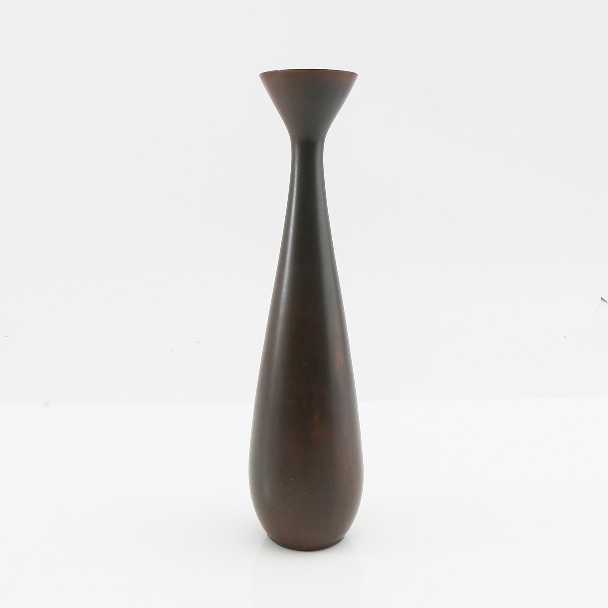 Carl-Harry Stålhane, vas signerad Rörstrand unik.