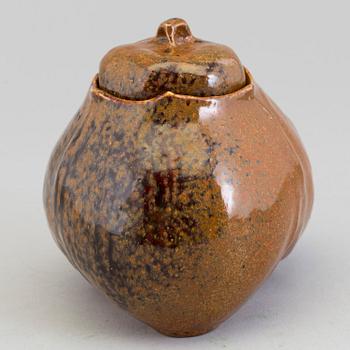 A lidded bowl, Anders & Bess Wissler, Mariefred, 1930.