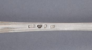 PARTI SILVER, 13 delar, bl.a Lars Larsson, Göteborg, 1849. Total vikt ca 630 gram.