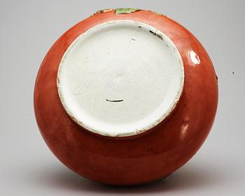 An Alf Wallander Art Noveau creamware urn, Rörstrand 1896.