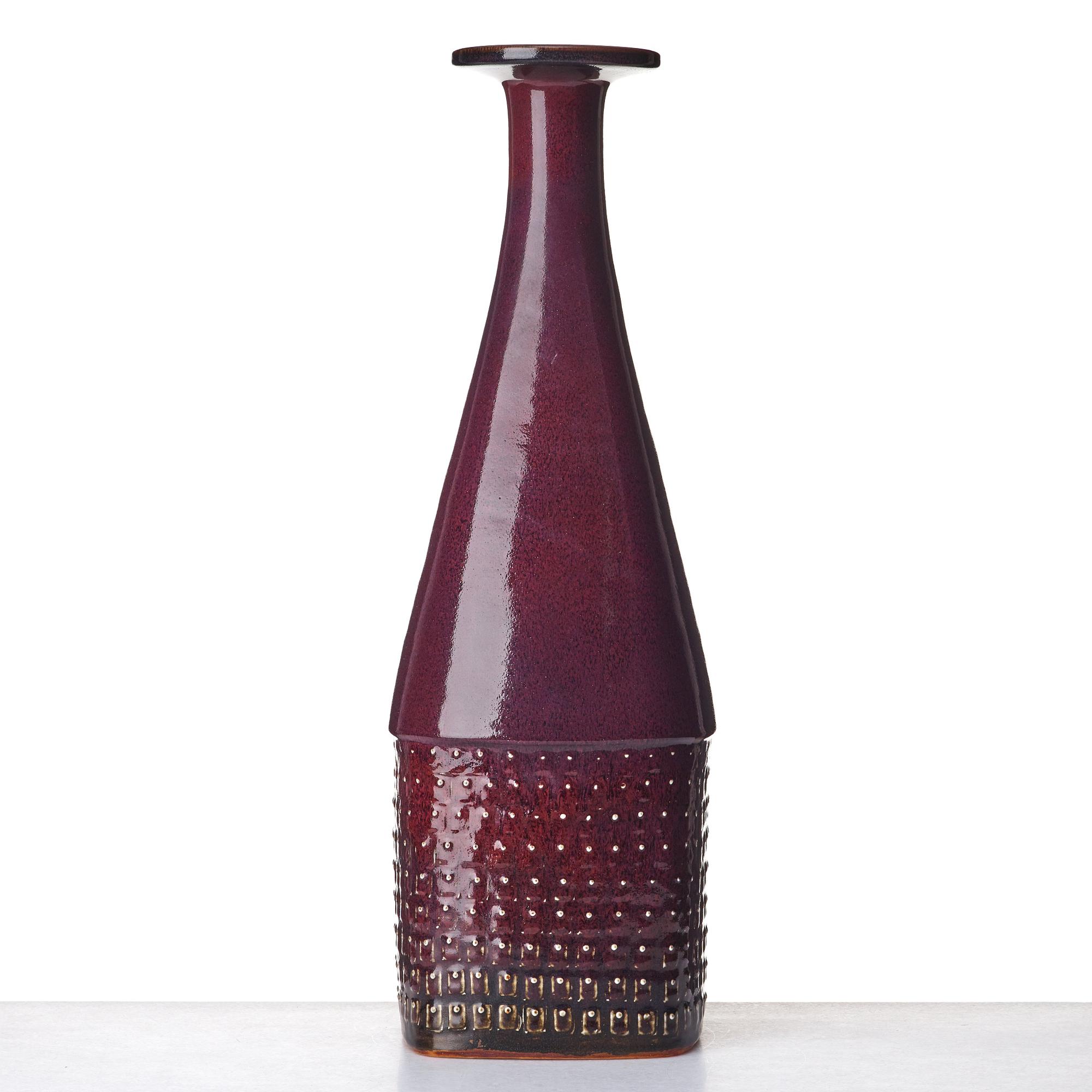 Stig Lindberg, a stoneware sang de boeuf glazed floor vase, Gustavsberg Studio, Sweden 1970.